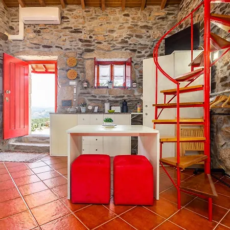 Quinta Da Cabrida - Casa Do Feitor - Douro * Sendim (Viseu)